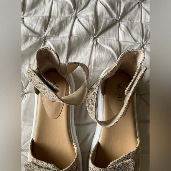 Vaneli snakeskin sandals - Picture 5 of 6